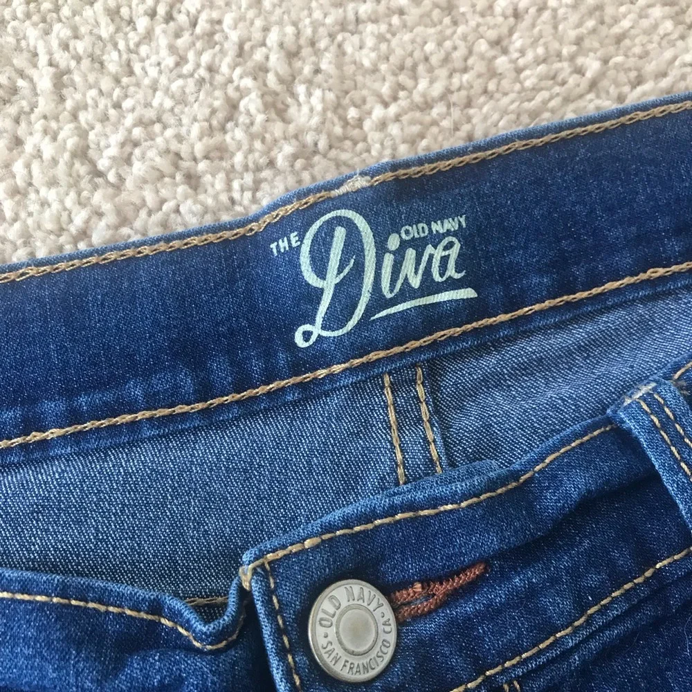 Old‎ Navy Diva shorts